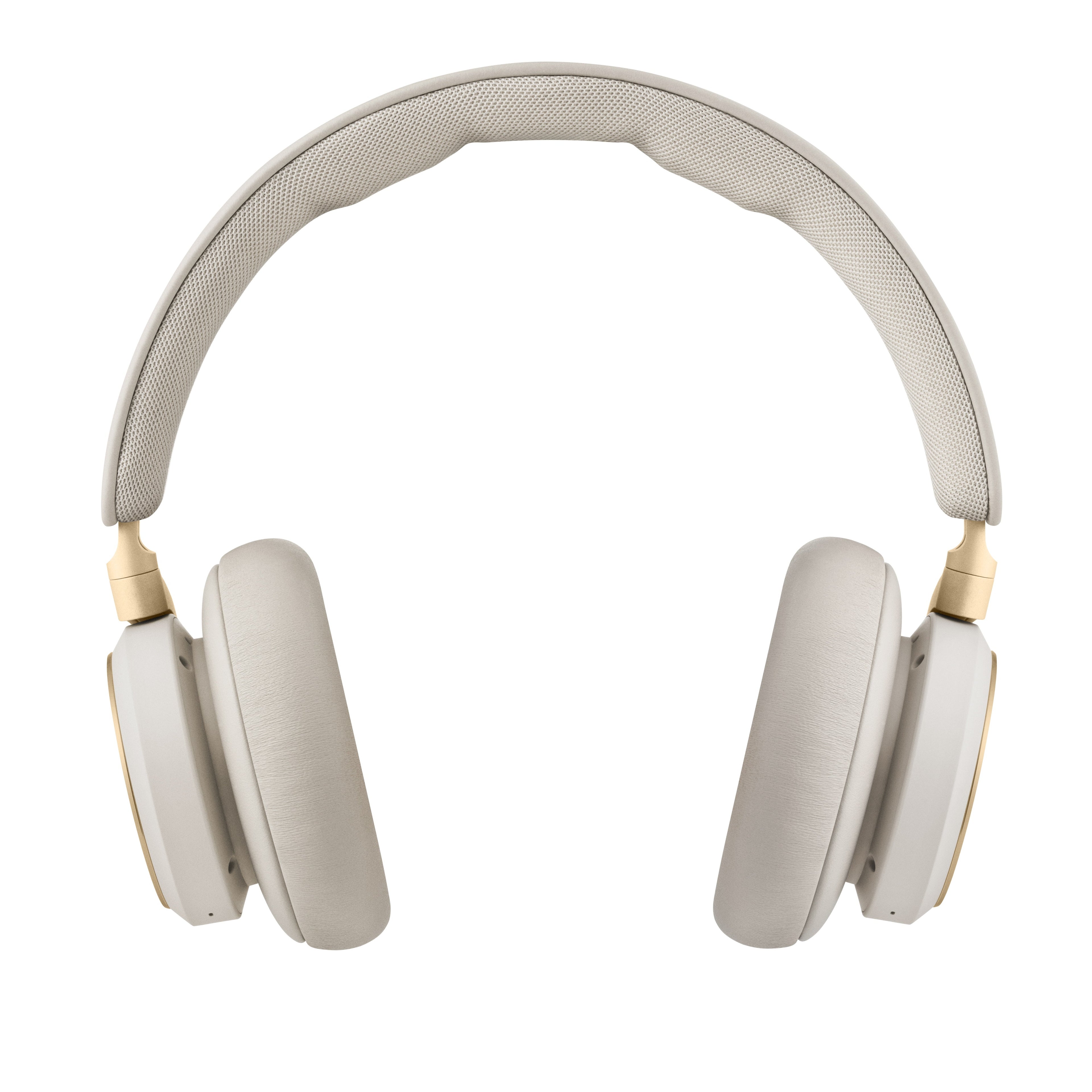 Frontale Studio-Aufnahme der Beoplay HX in Gold Tone. Die symmetrische Darstellung betont das ergonomische Kopfband und die weichen Lammleder-Ohrpolster auf weißem Grund.
