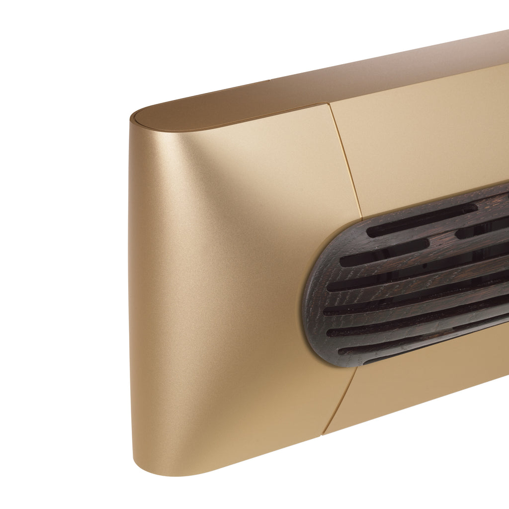 Bang & olufsen Beosound Premiere Soundbar in Gold Tone - Ansicht von vorn mit Cover in Dark Oak